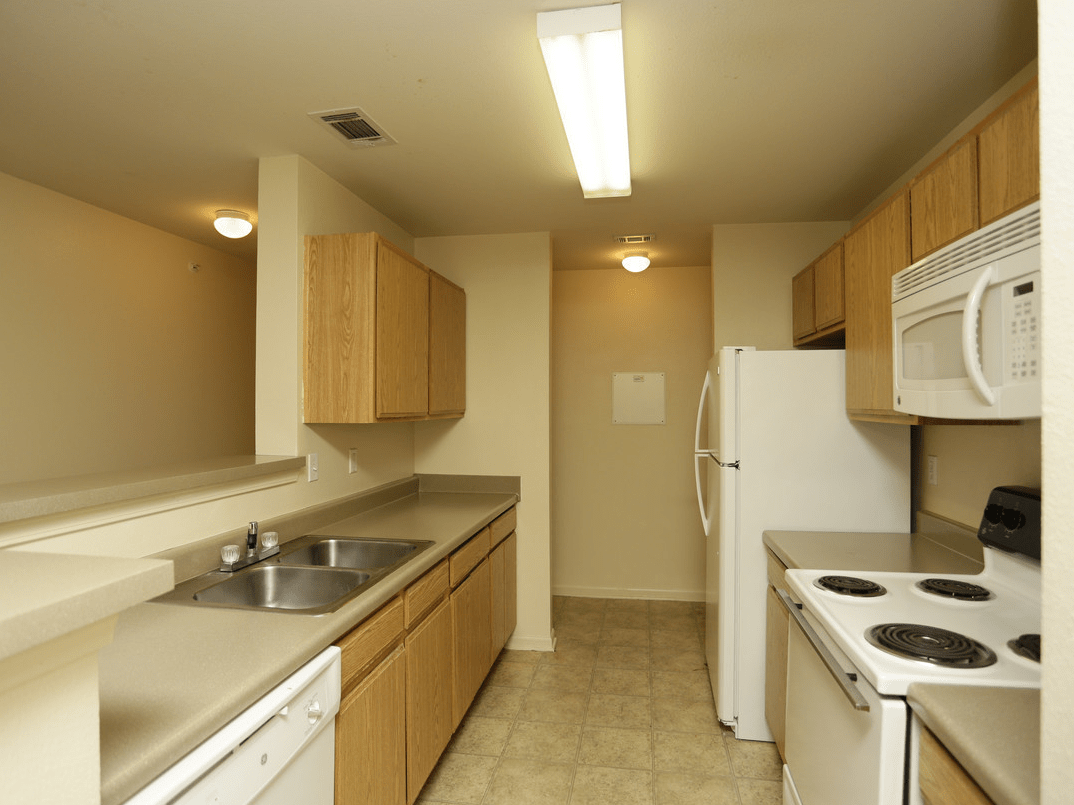 Hooper Springs Apartments 4888 Hooper Rd, Baton Rouge, LA 70801