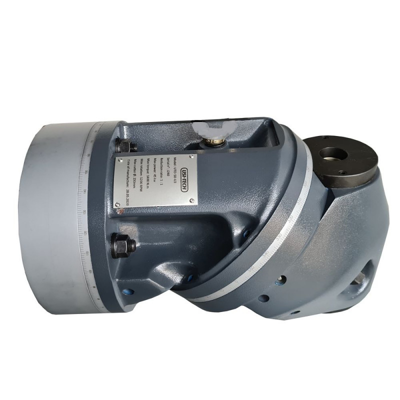 Universal milling head