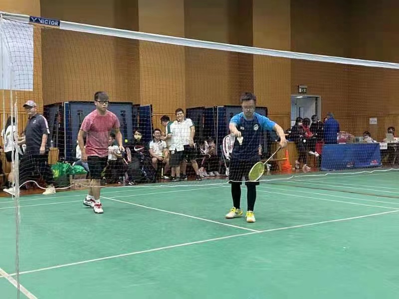 USJ wins the first place in the Mixed Team Badminton Competition USJ