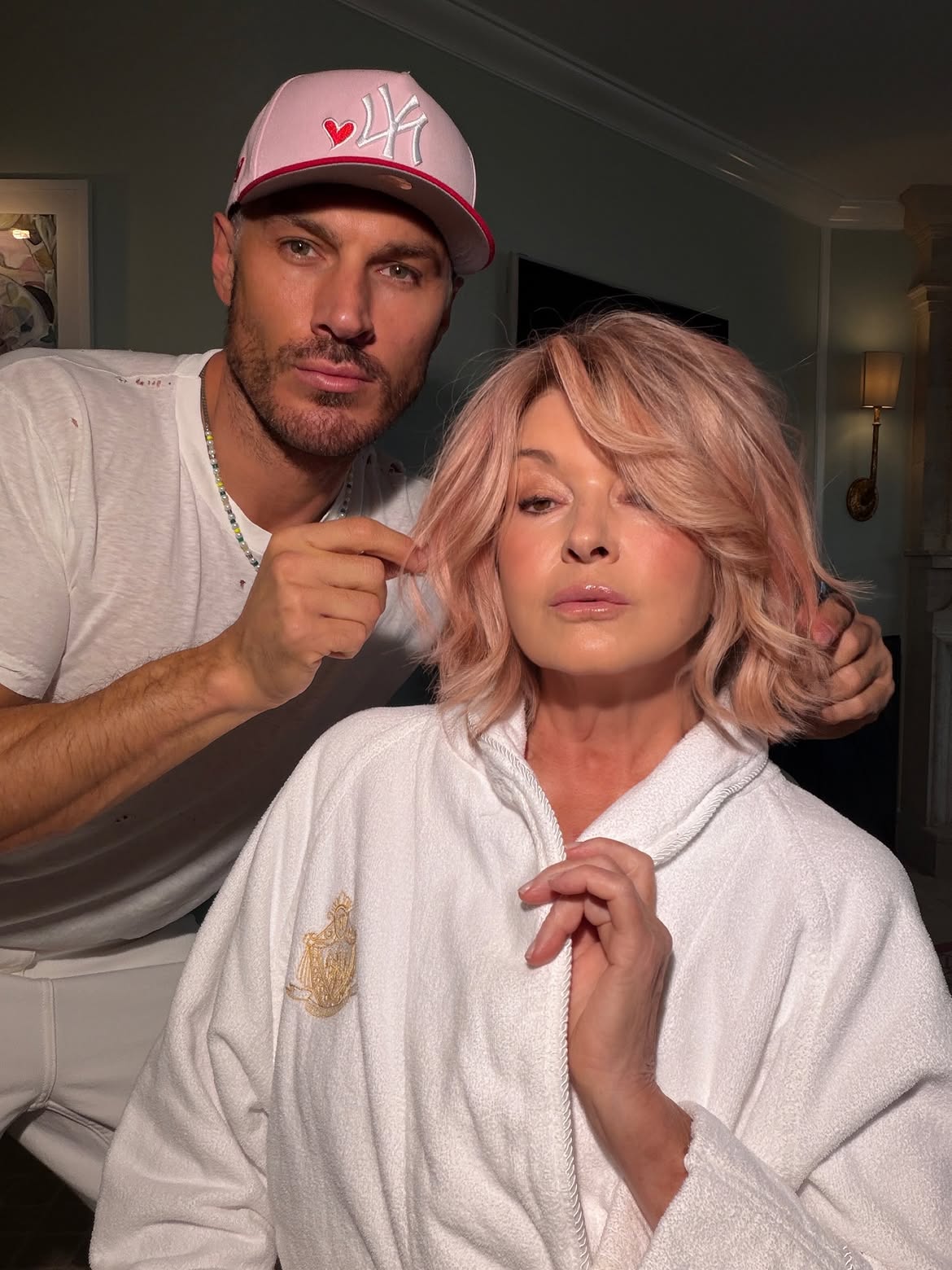 Martha Stewart Debuts ‘Rose Gold’ Hair, Ditches Blonde Color
