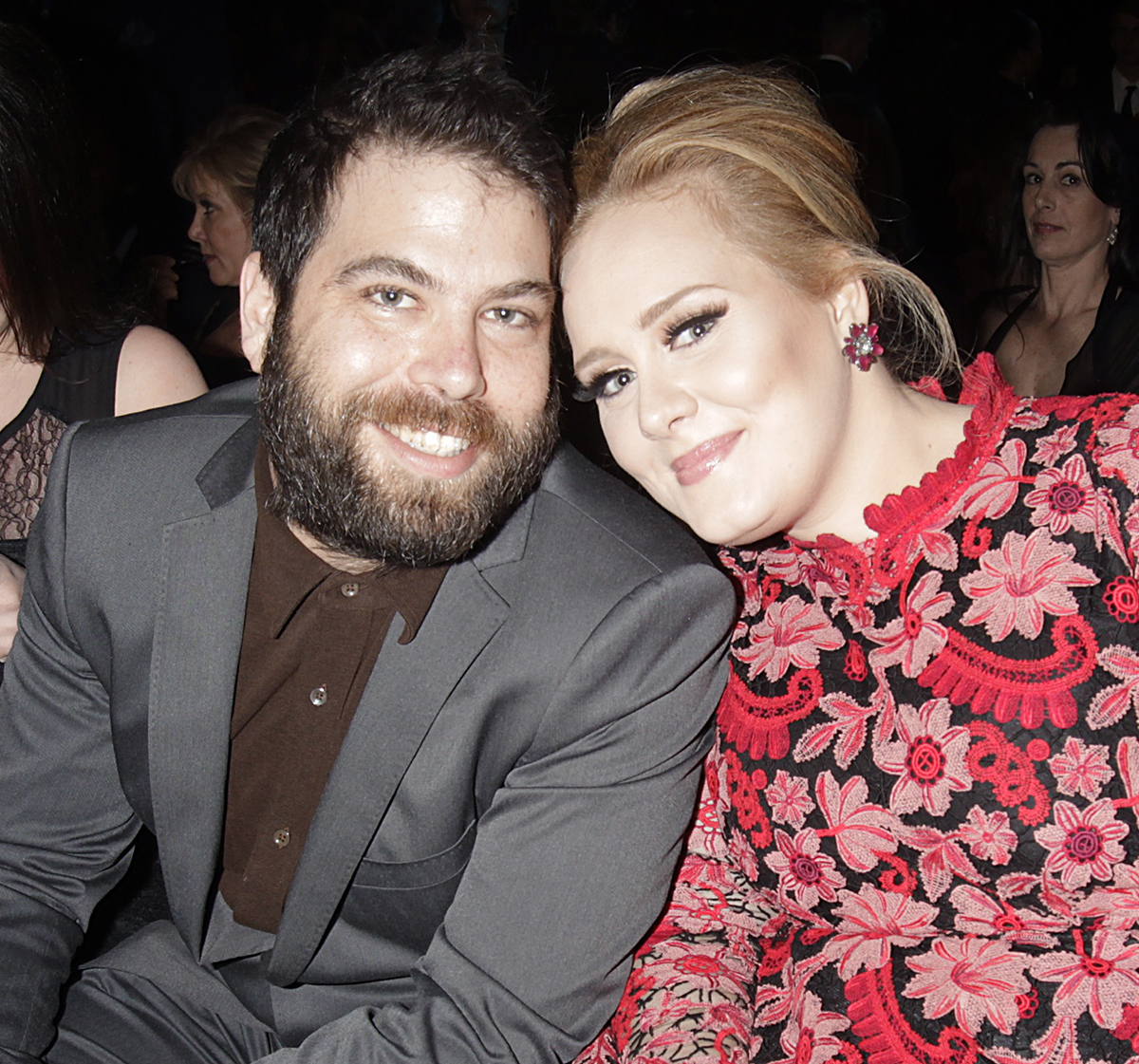 Adele Tweets About Boyfriend Simon Konecki Amid Split Rumors