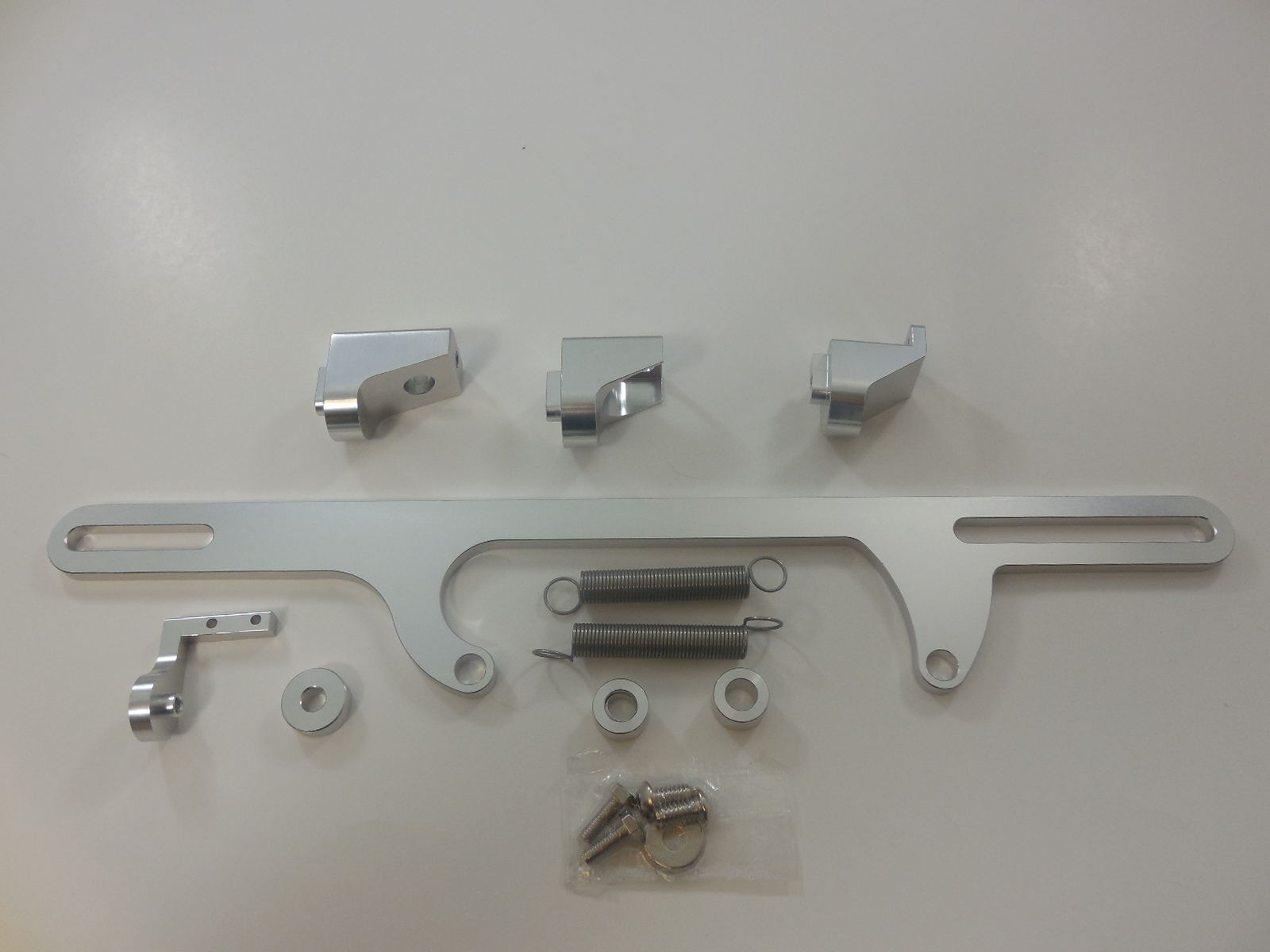 Billet 4500 Dominator Carburetor Throttle Cable Bracket Silver