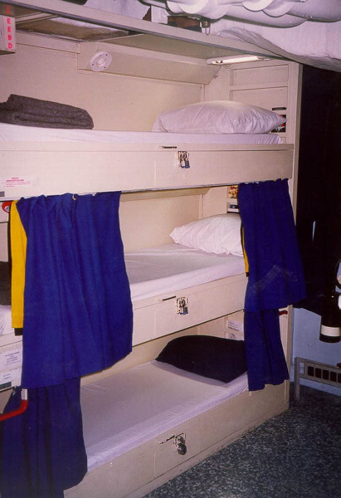 USS BONHOMME RICHARD LHD6 PHOTO PAGE