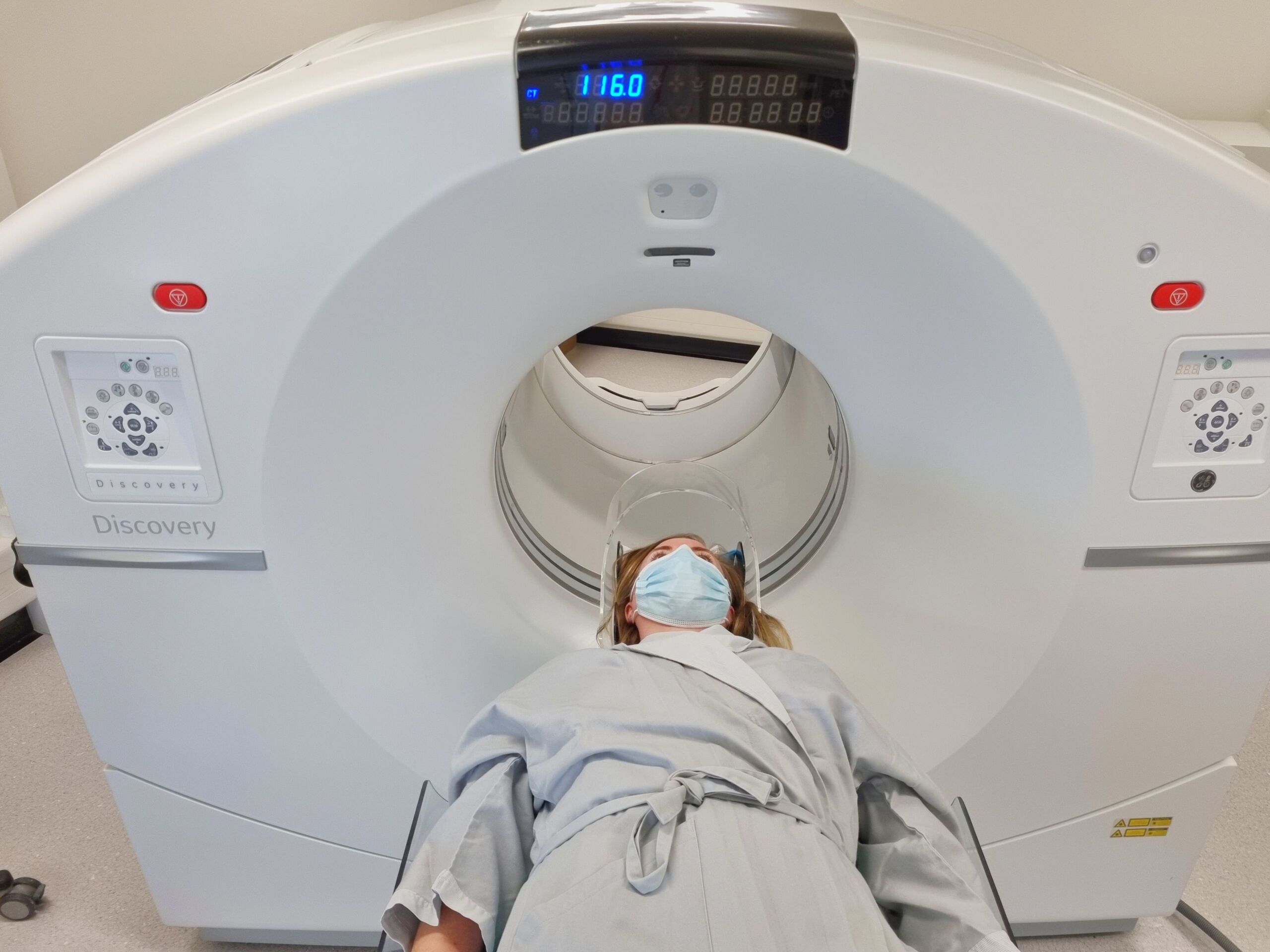 World’s first digital 6ring PET/CT scanner installed at the Department