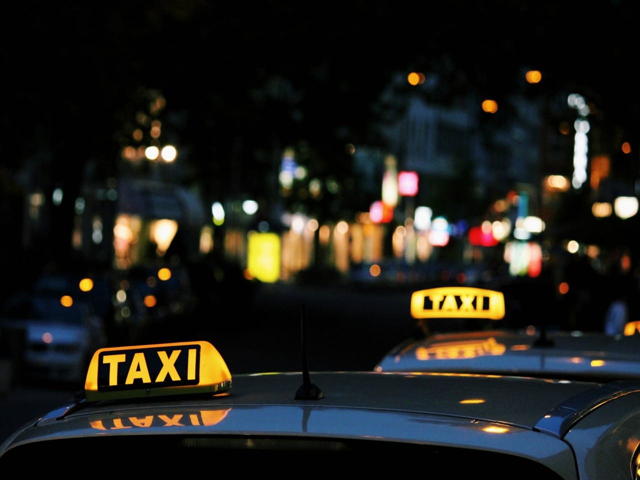 6 Ways to Pick Up More Work as a Private Hire Driver