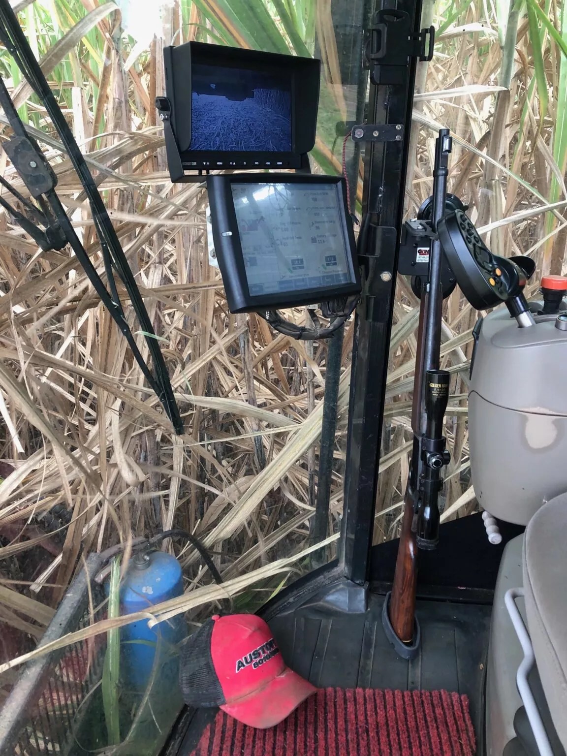 Harvester Glass Mount Gun Rack Setup UTV Gun Racks