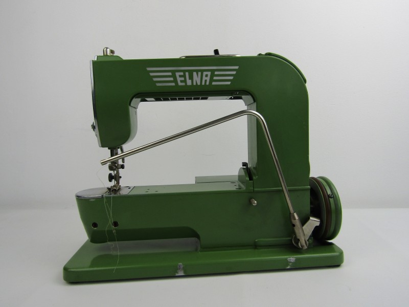 Vintage Elna Naaimachine, 1952 Kringwinkel