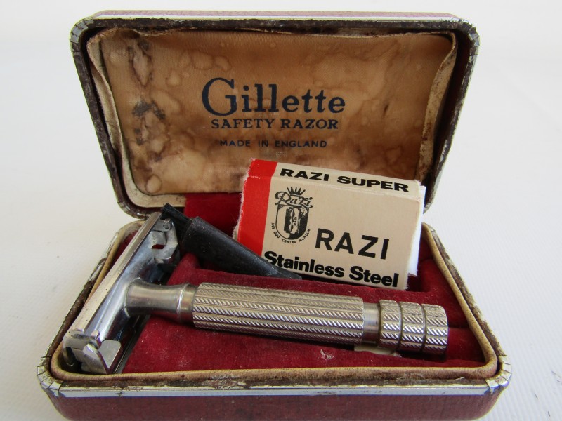Retro Gillette Safety Razor Made in England De Kringwinkel