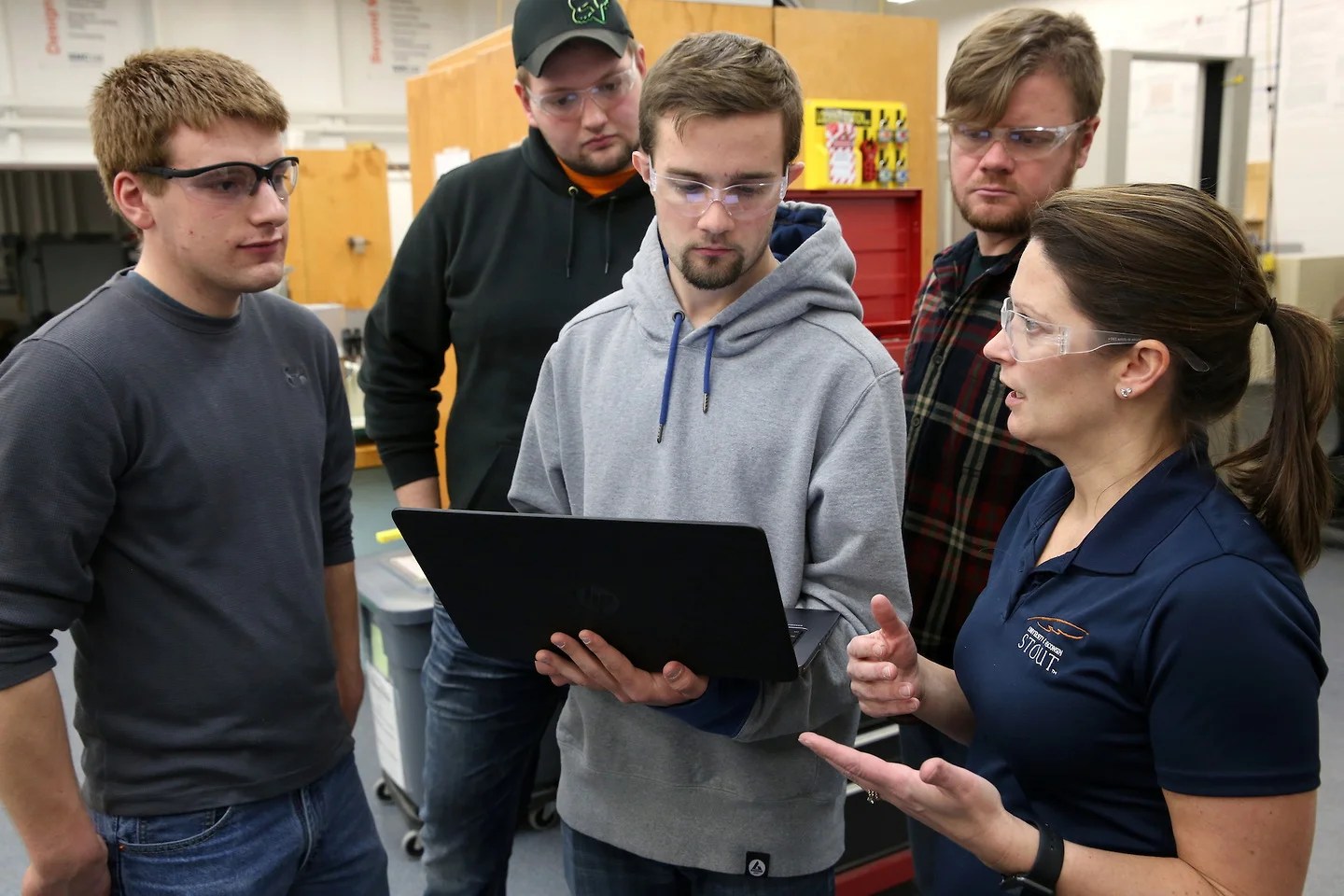 B.S. Plastics Engineering Advisory Committee University of Wisconsin