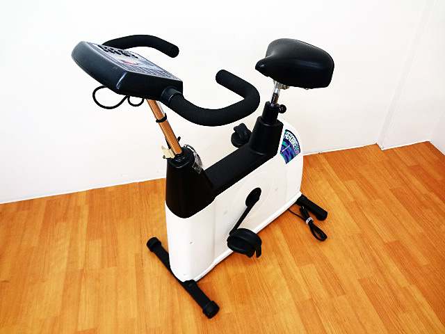 健康器具 買取 COMBI コンビウェルネス エアロバイク EZ102 栃木県 下野市 総合リサイクルショップ ディスカウントコーエー