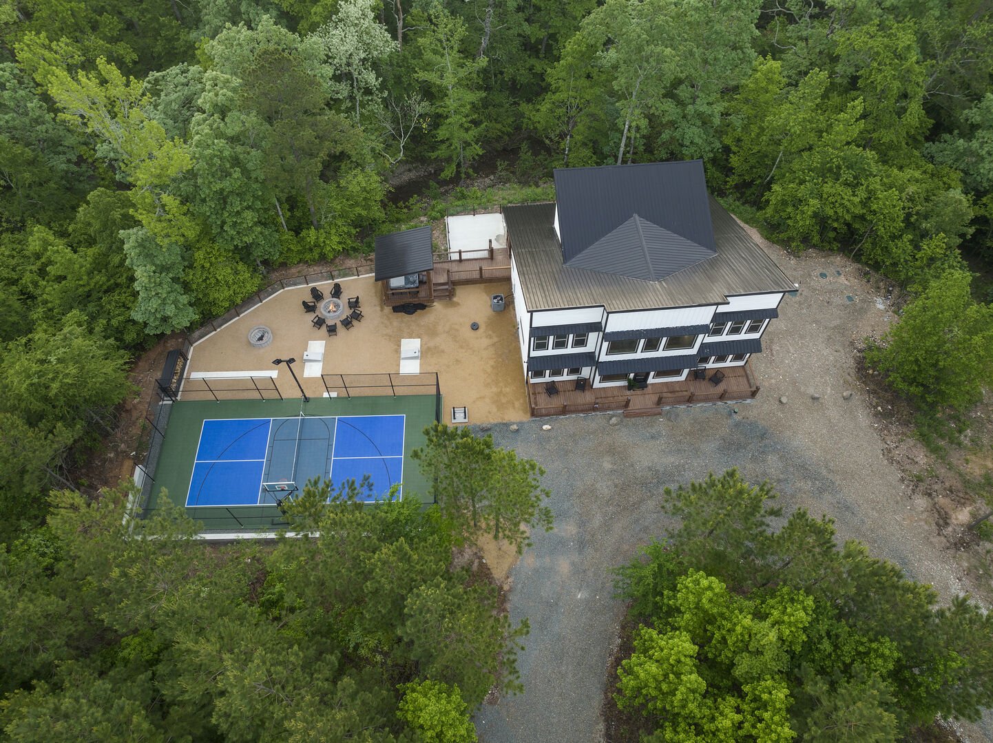 Broken Bow Cabins for Rent with Pickleball Courts Vacana