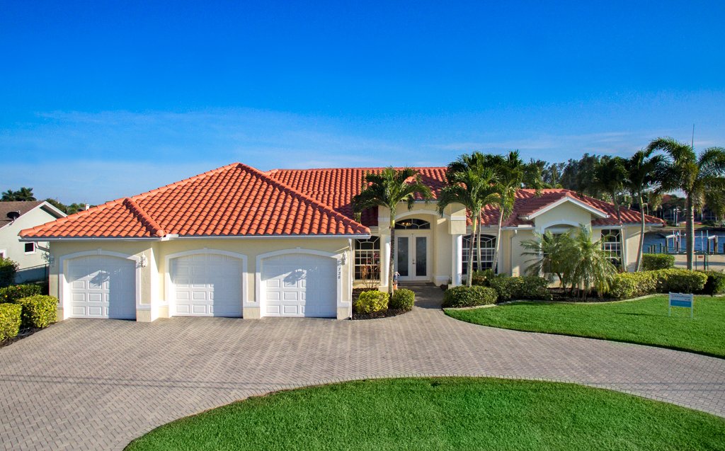 Plan your Stay in our Cape Coral Villas Vacanza Rentals