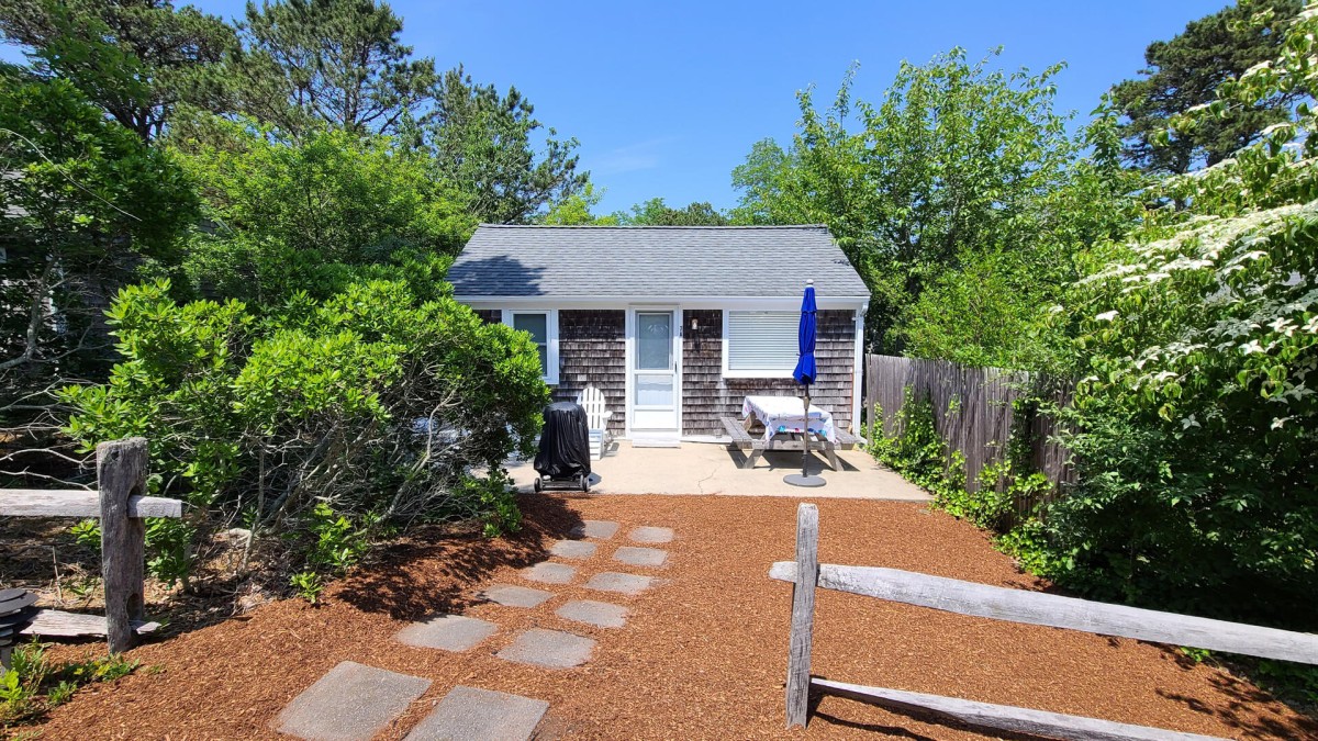 WBALLChequessett Village Cottage Wellfleet, MA Vacation Cape Cod