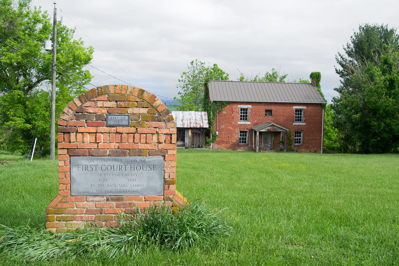 Visit Pulaski County and the County’s First Courthouse Virginia