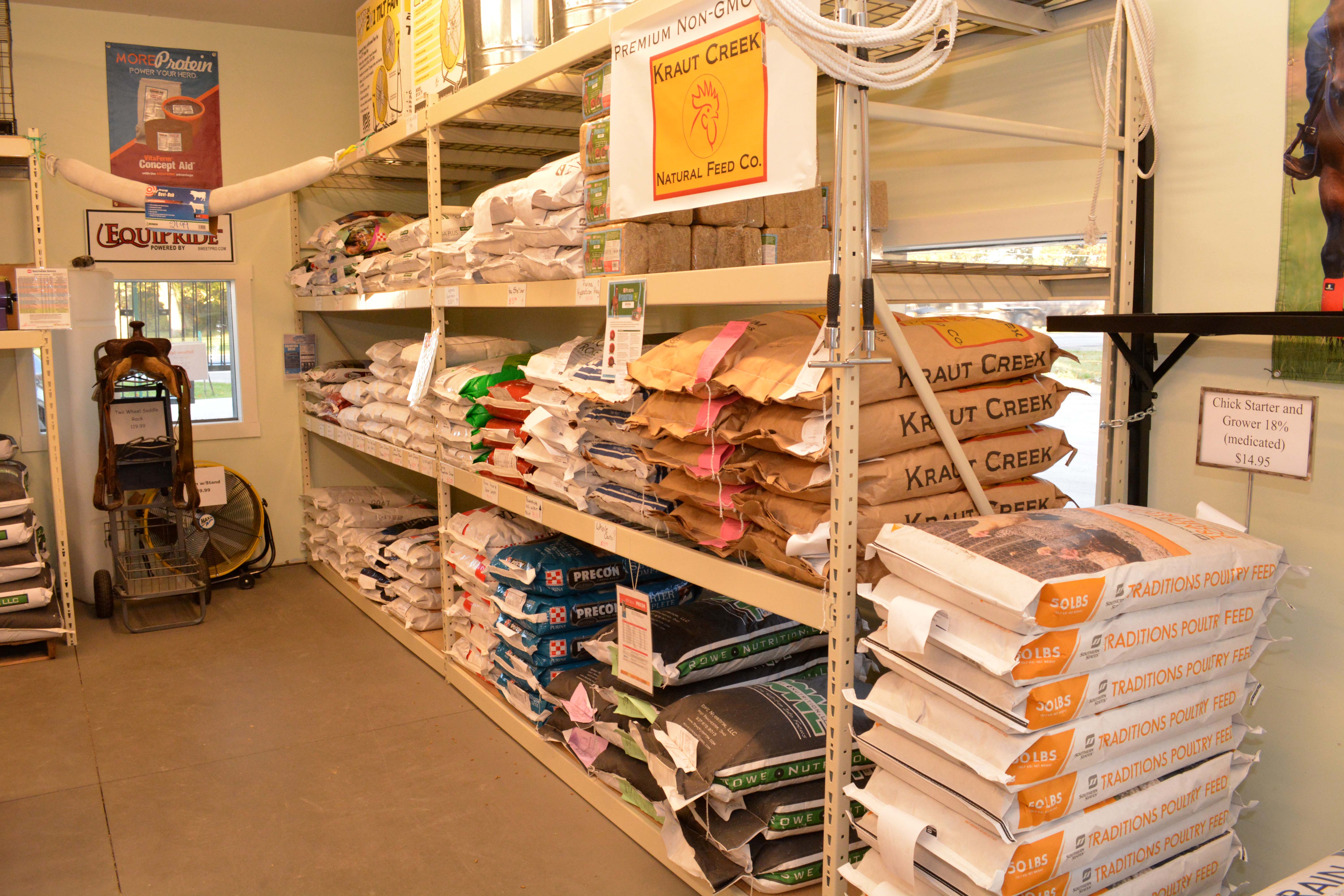 Valentine Feed and Supply / Our Products / Livestock & Equine Feed