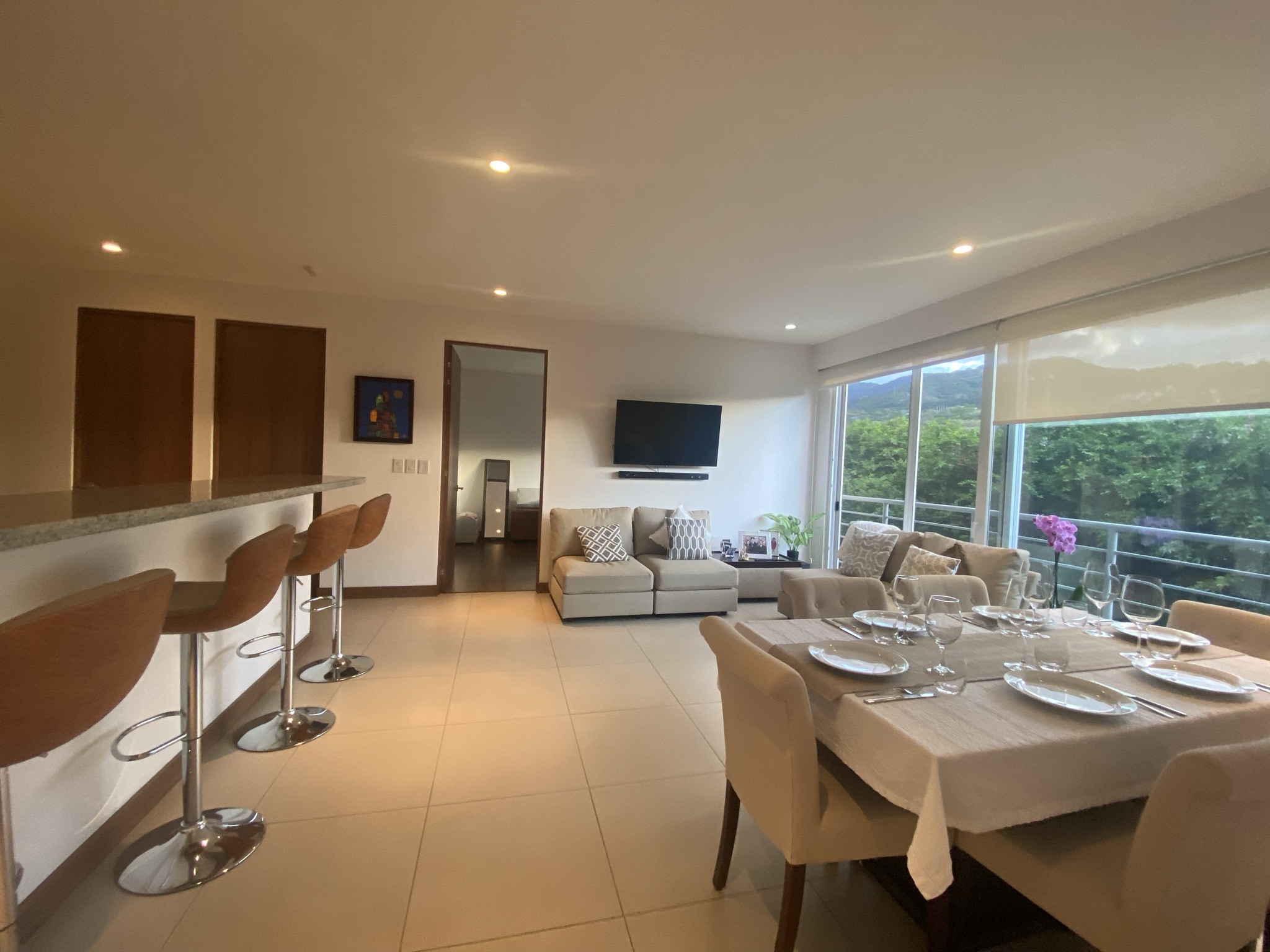 Beautiful, private and luxury. Apartment (Guachipelín, Escazú). Costa