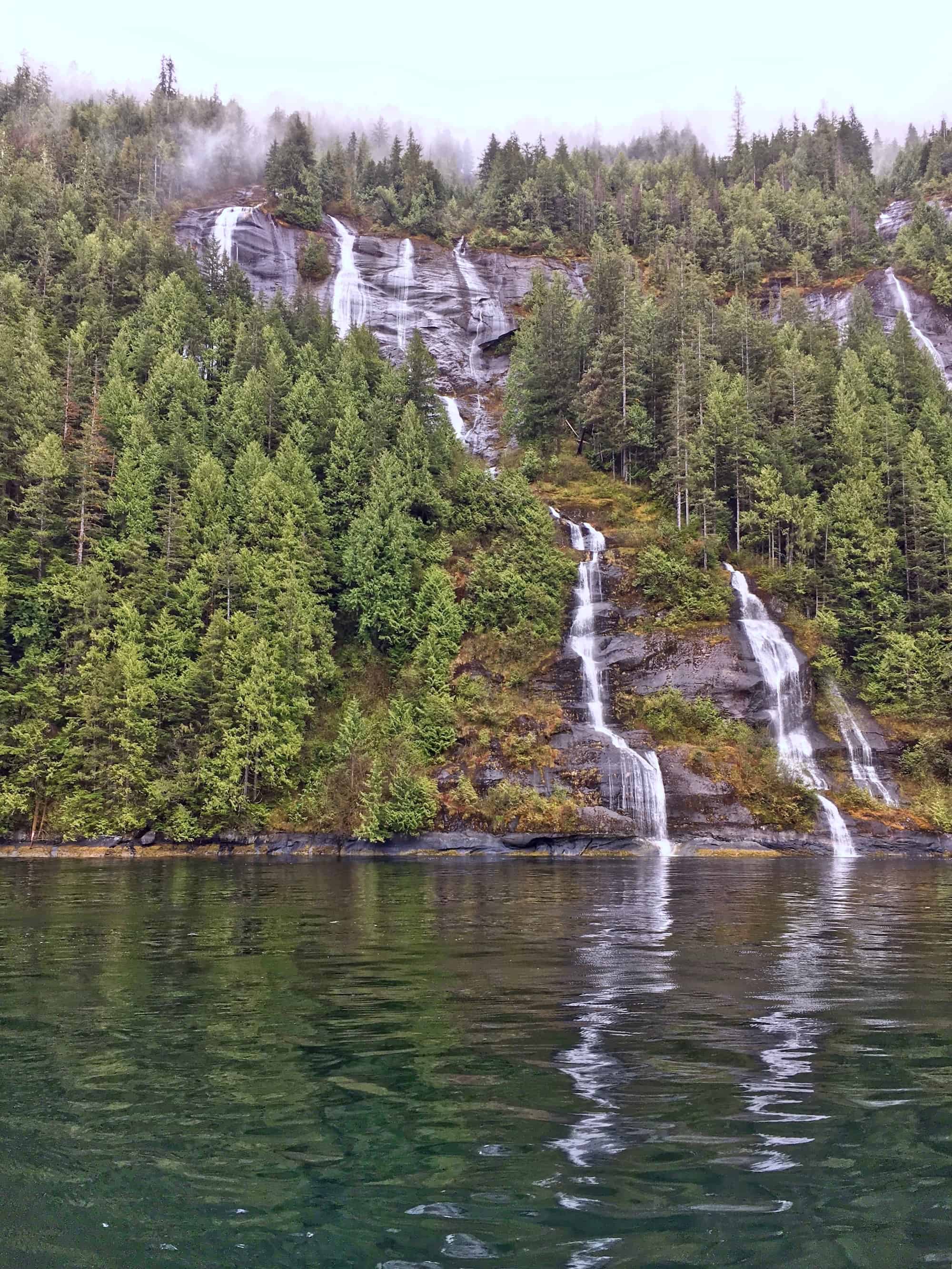 5 Reasons to Visit Alaska in the Spring • Valerie & Valise