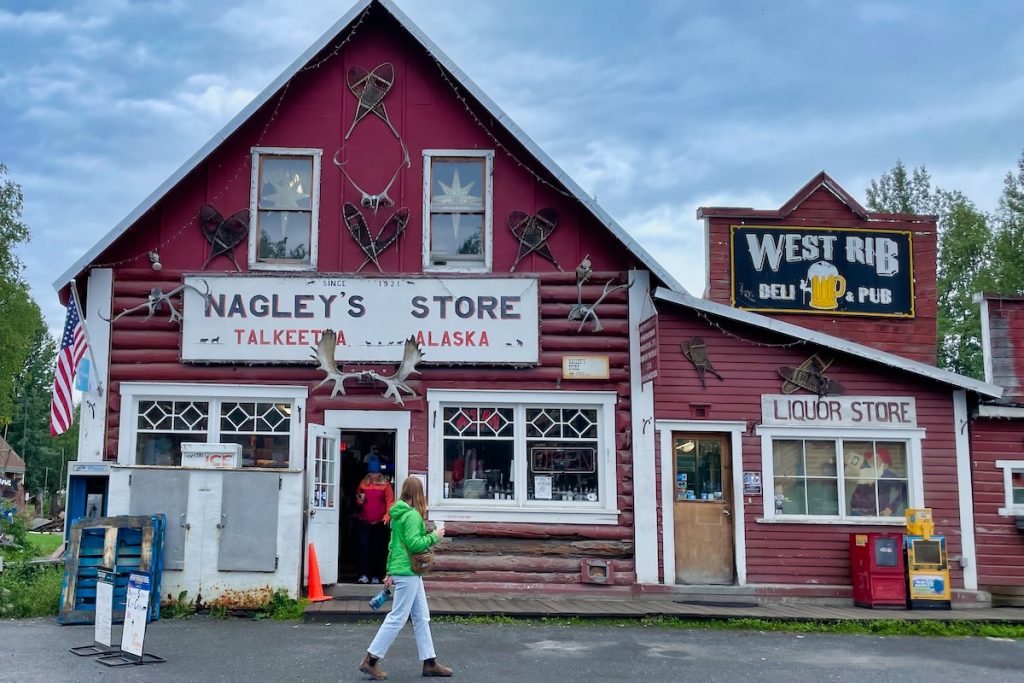 The 15 Best Anchorage Day Trips to Plan in Your Alaska Itinerary