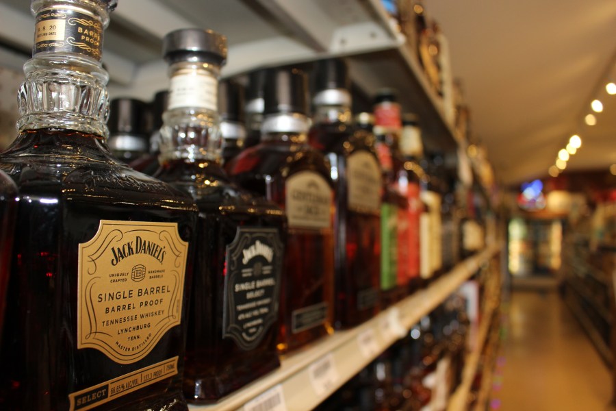 Holiday Wine And Liquor Mcallen / Holiday Wine Liquor Liquor Store