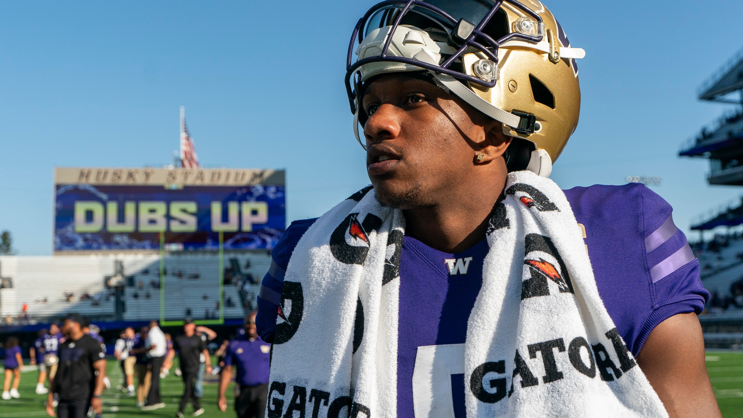 College Football Games On Christmas Day No. 8 Washington, Michael Penix head to Michigan State to headline Pac