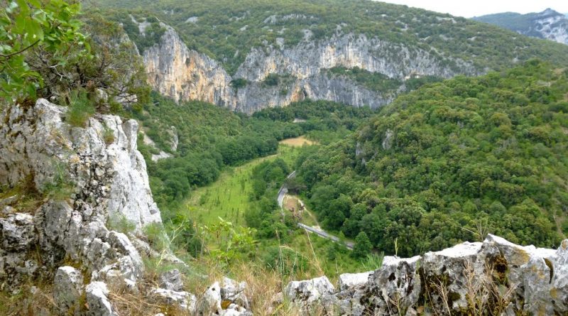 La Combe d'Arc Randonnée Vallon Tourisme
