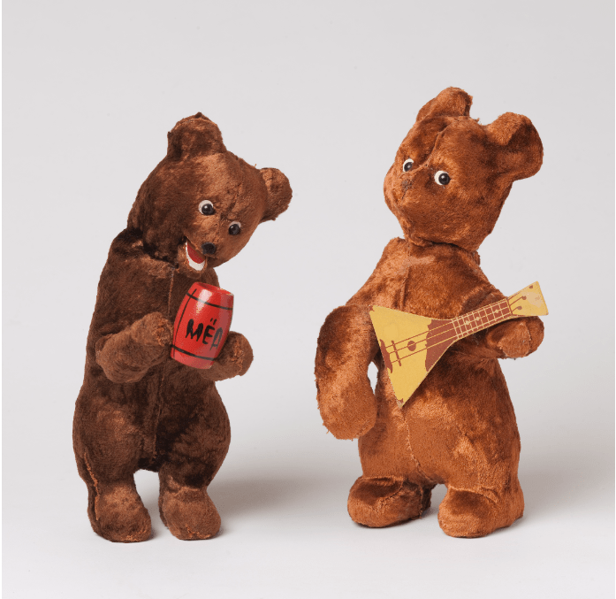 Russian toy bears in hibernation at the V&A Museum of Childhood • V&A Blog
