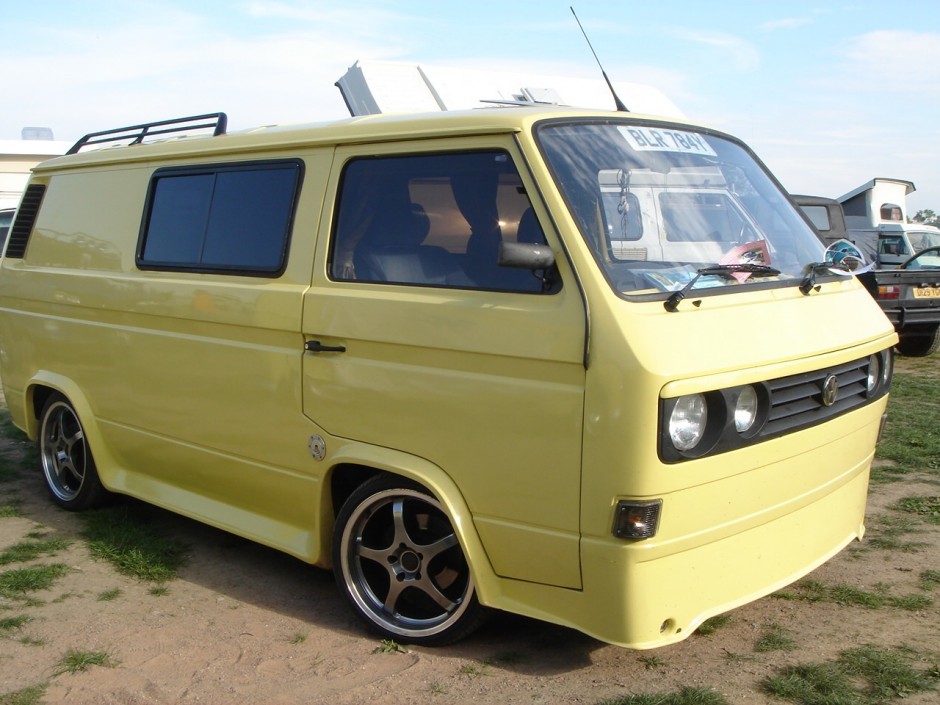Bumperless VW T3 Transporter Vanagon Hacks & Mods