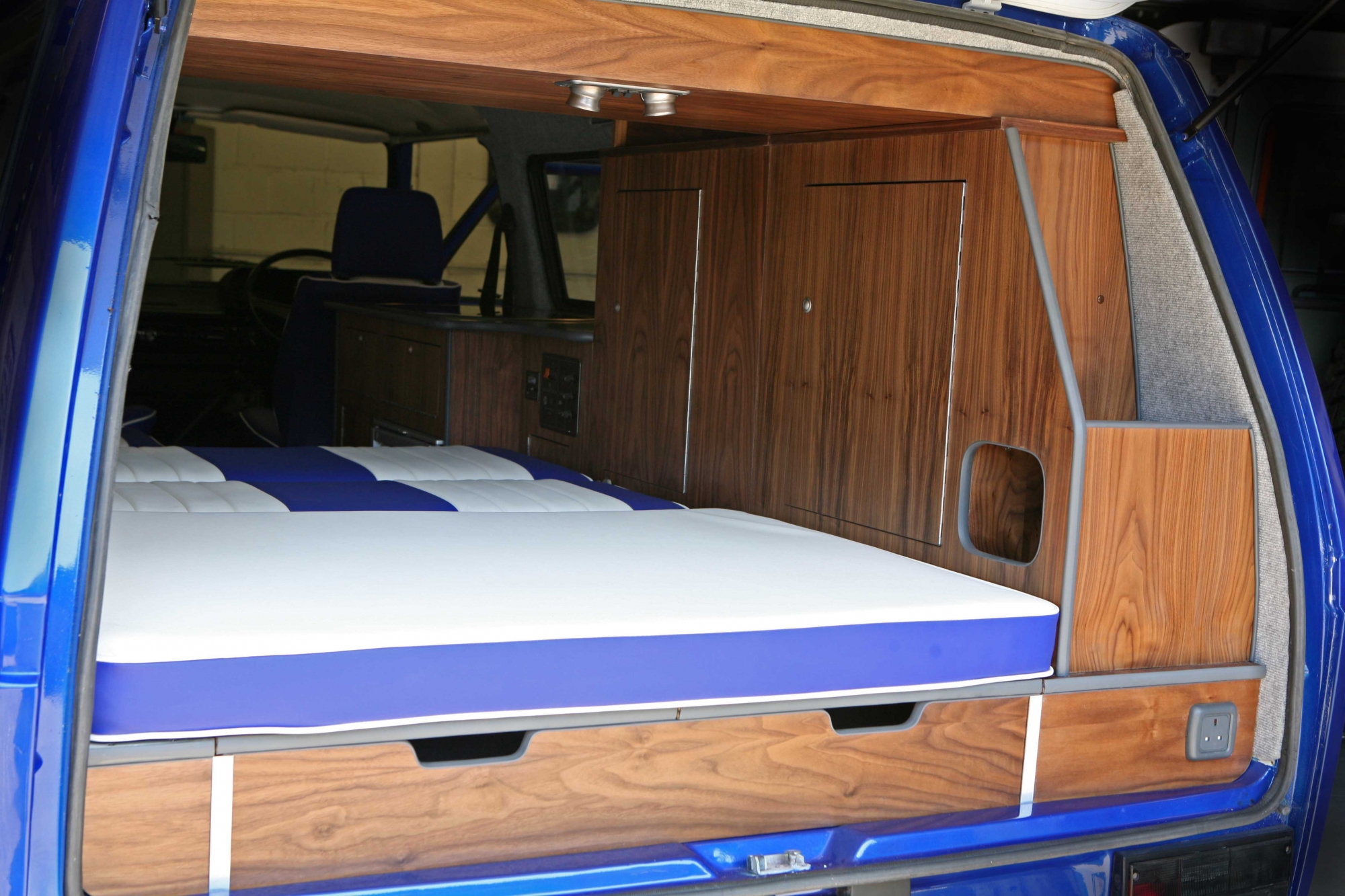 Bespoke interiors by Coastline Campers Vanagon Hacks