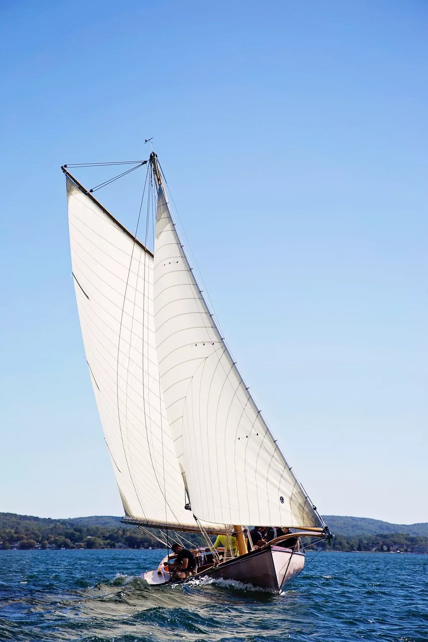 Van Dam Custom Wooden Boat Builders and Designers