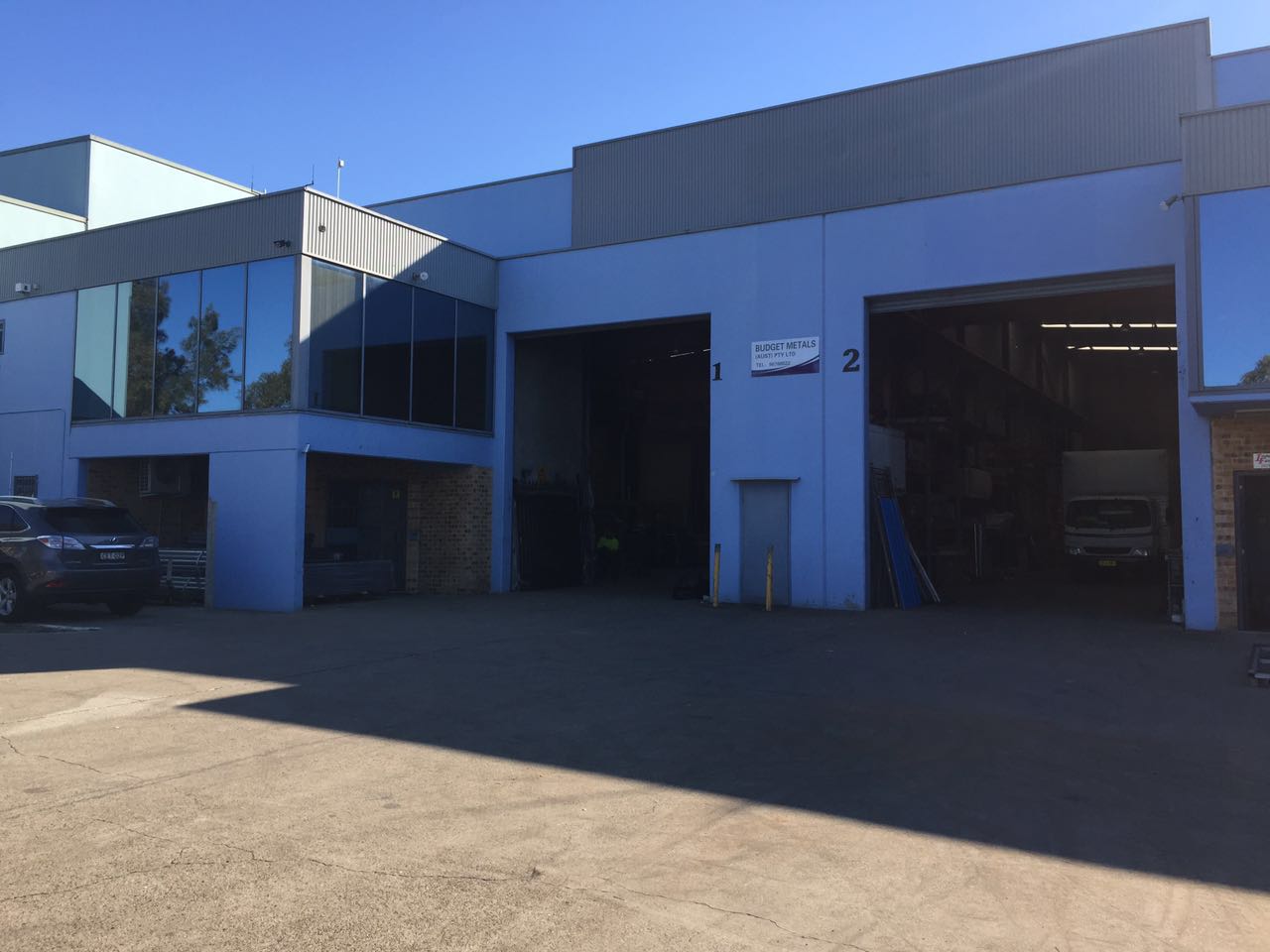 Vanguard fencing_contact