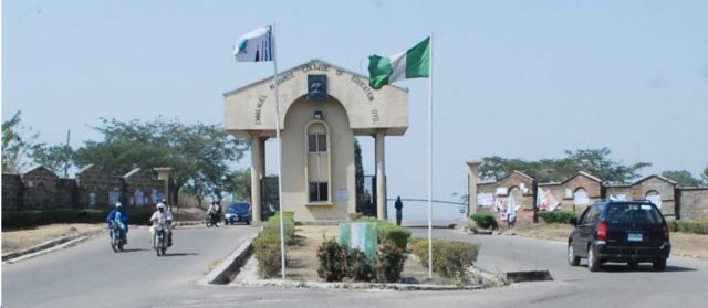 Emmanuel Alayande College of Education