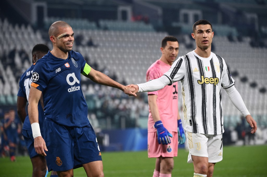 Juventus beaten by Porto on away goals in Champions League