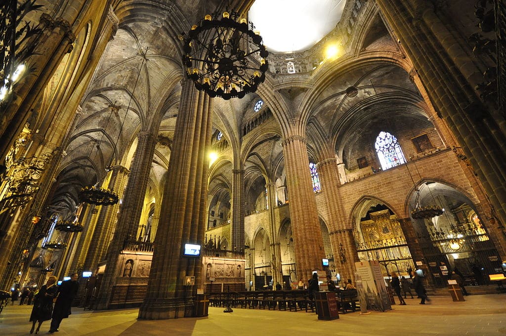 Cathédrale de Barcelone, son cloître et ses oies en mémoire de St