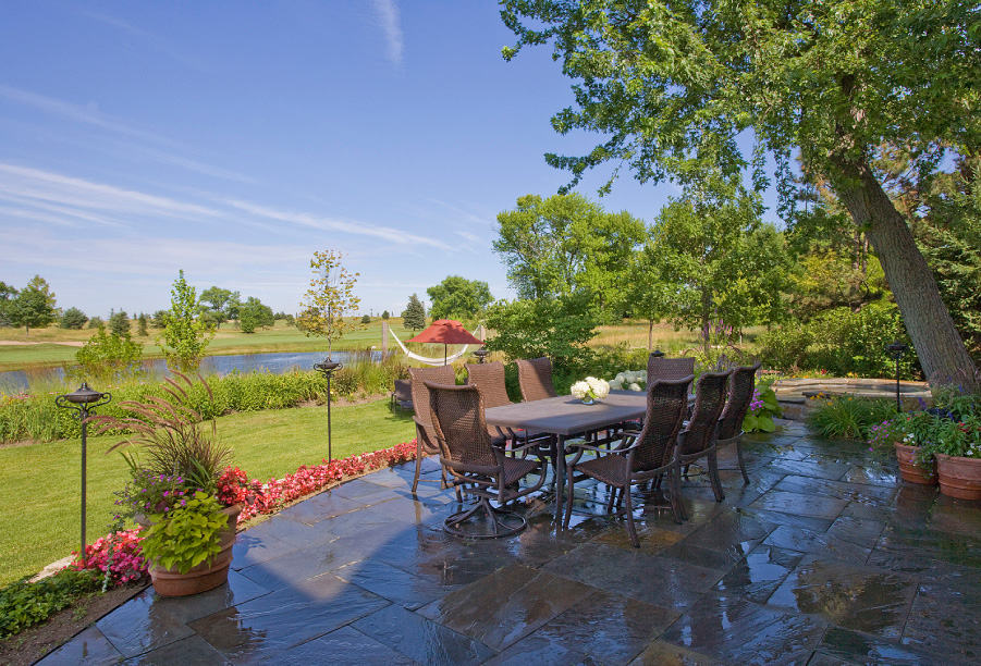 Outdoor Dining Room Van Zelst