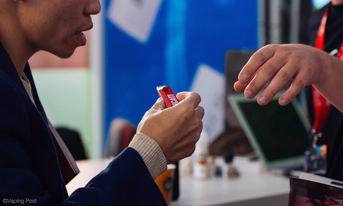 UK Study The Smoking Cessation Effectivity of Giving Free Vapes to