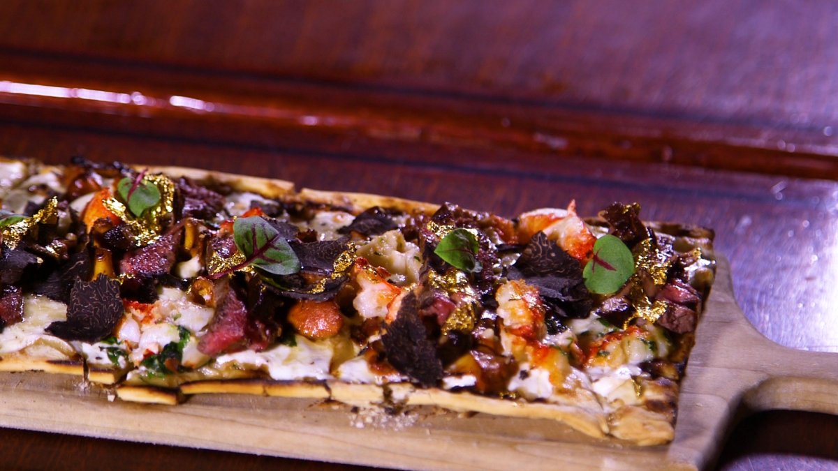 Wall Street's oldest steakhouse has a secret menu for billionaires