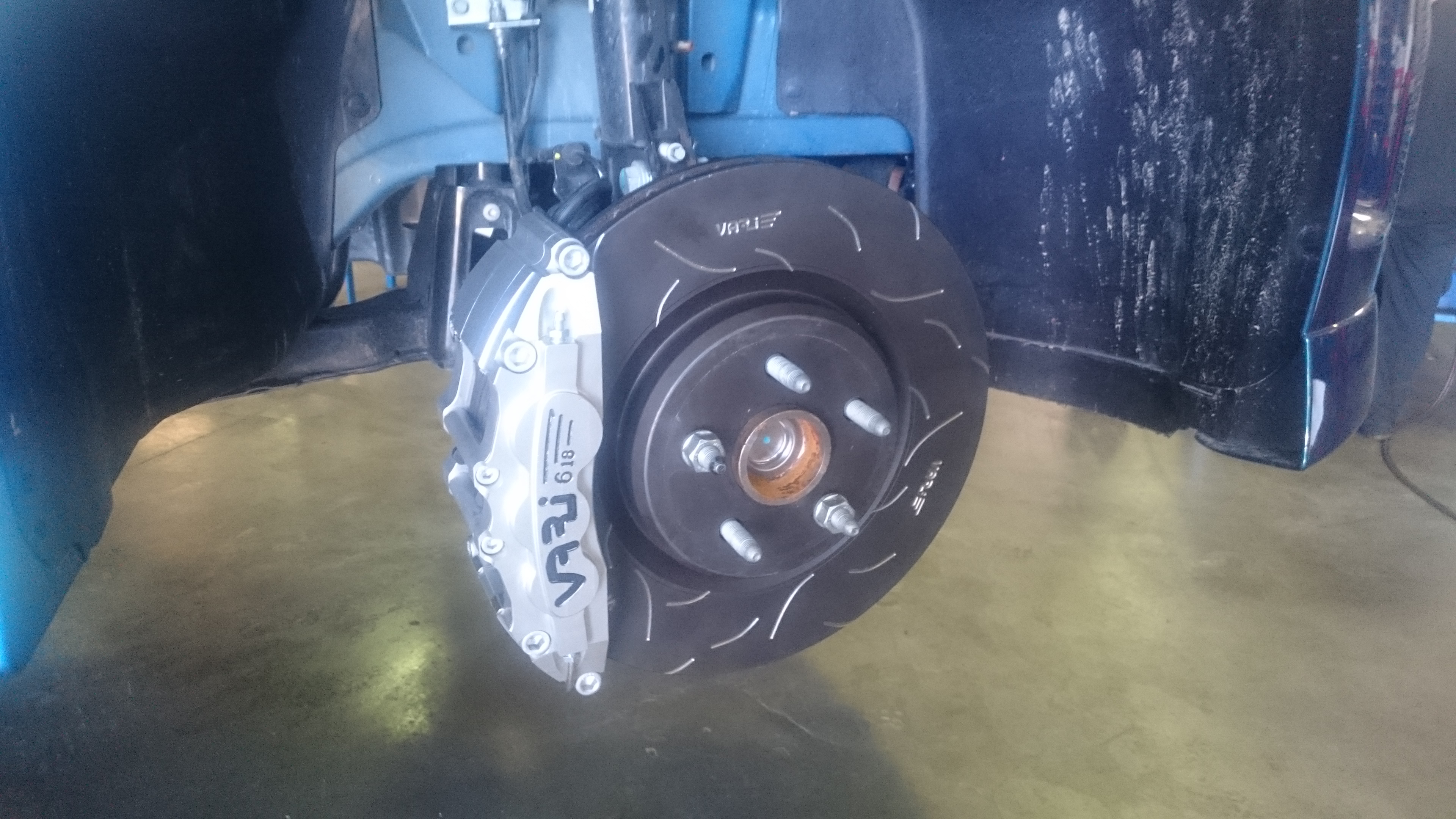 Vari Holden Commodore VE / Big Brake Kits / GTP