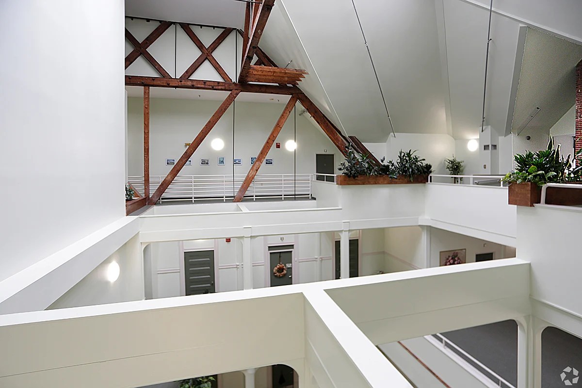 Gallery Varney School