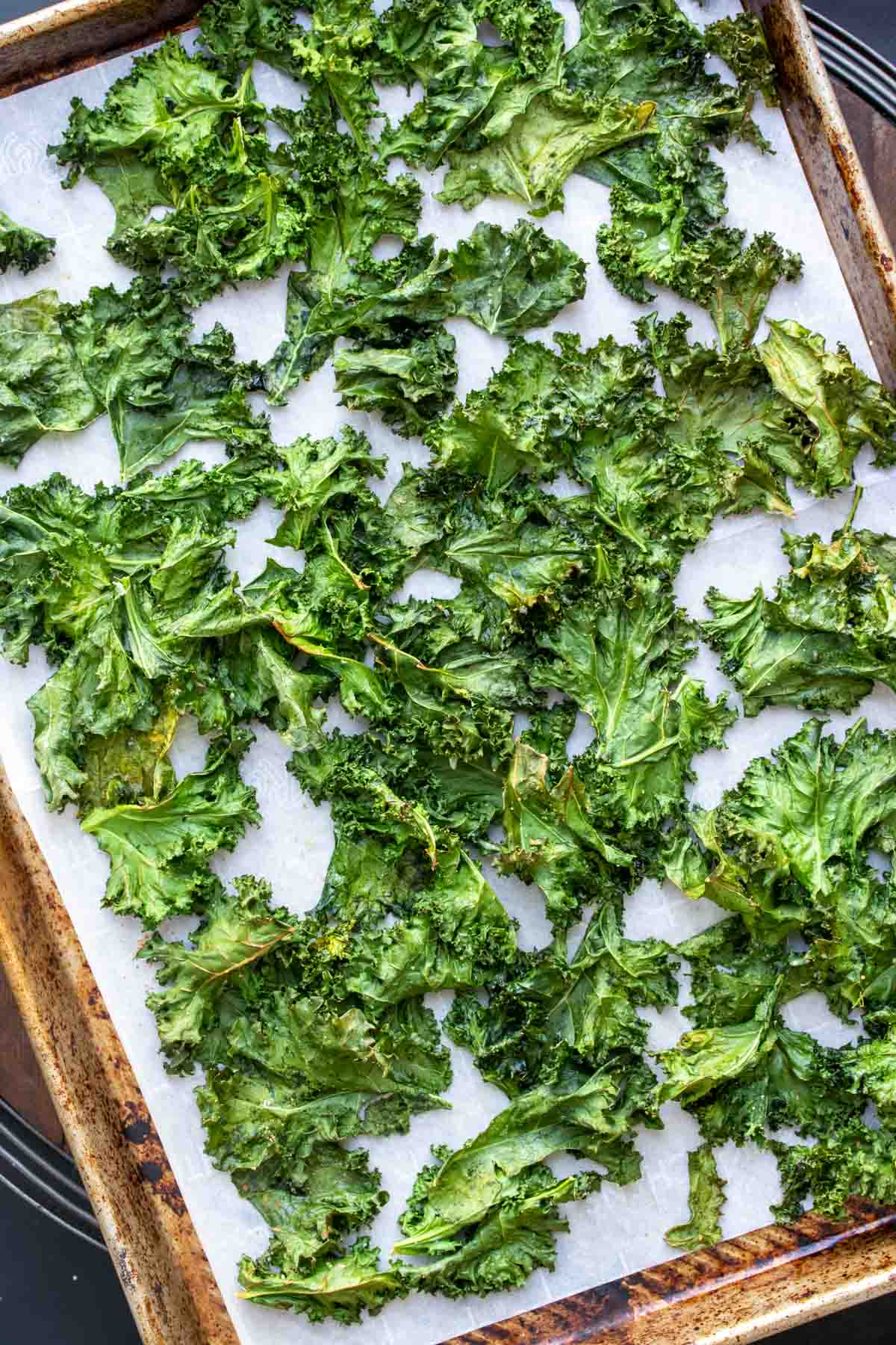 Crispy Oven Baked Kale Chips Veggies Don't Bite