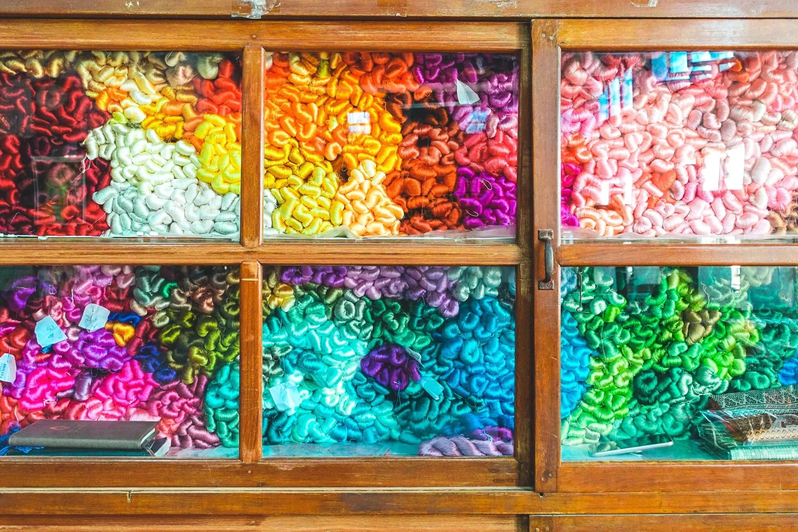 Is Silk Vegan? +5 Stunning Vegan Silk Options