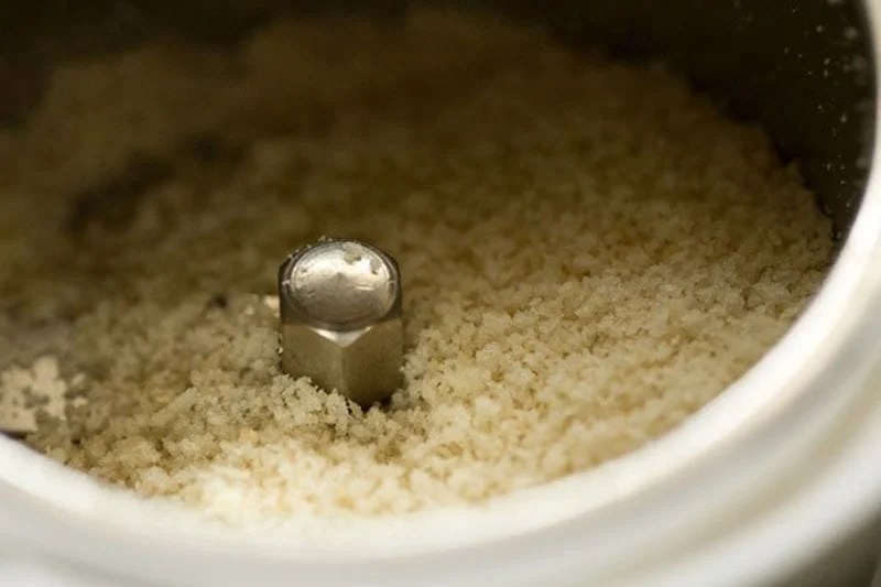 breadcrumbs in a blender