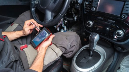 7 Best OBD2 Scanners for Car Diagnostics and Engine Code Reading