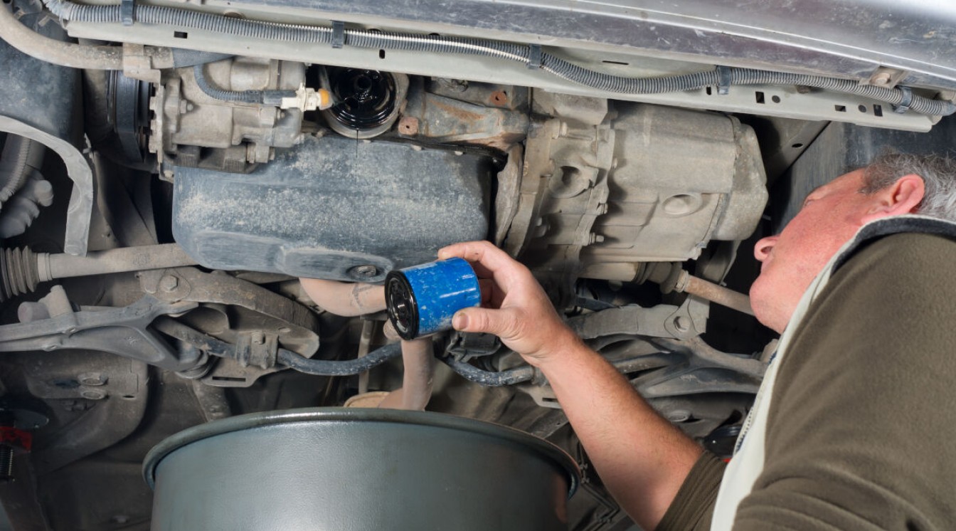 How to Remove an Oil Filter Without a Wrench - 4 Easy to Follow Ways
