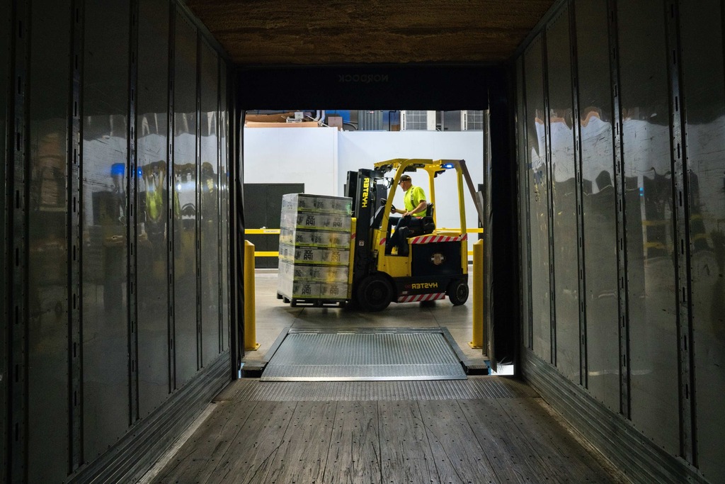 Material Handler Velents