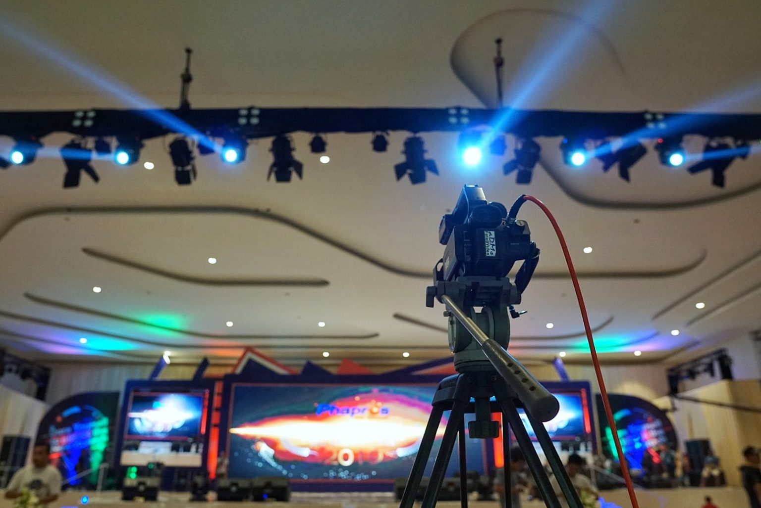 Jenis Peralatan Untuk Live Streaming Terbaik dan Profesional