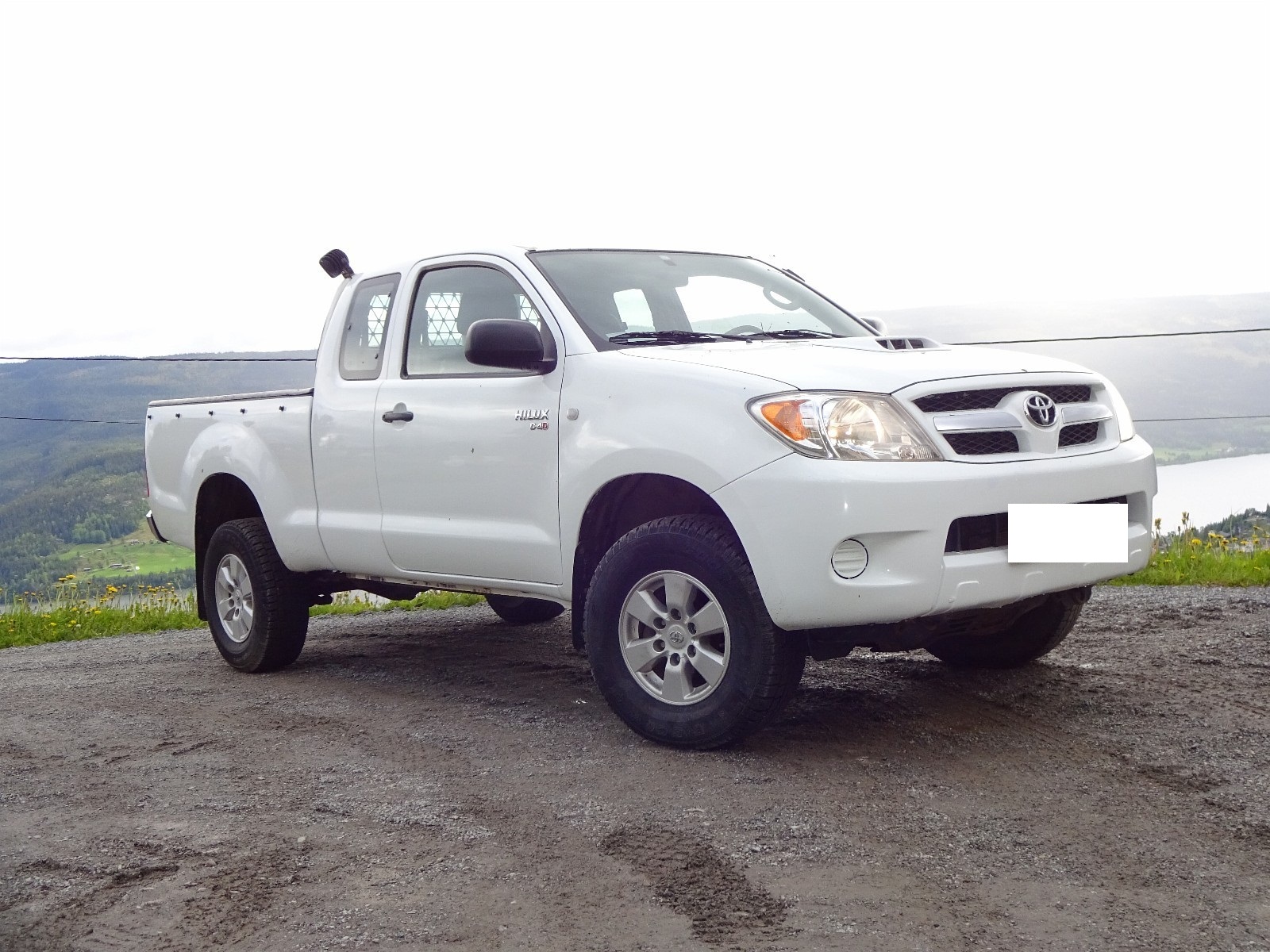 Auto occasion Toyota HILUX TOYOTA HILUX BELLE ETAT Blanc