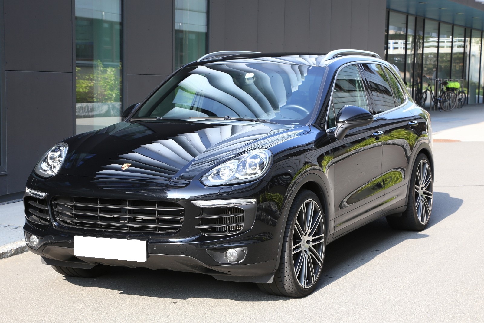 Auto occasion Porsche Cayenne Noire BâleCampagne VenteAuto.ch