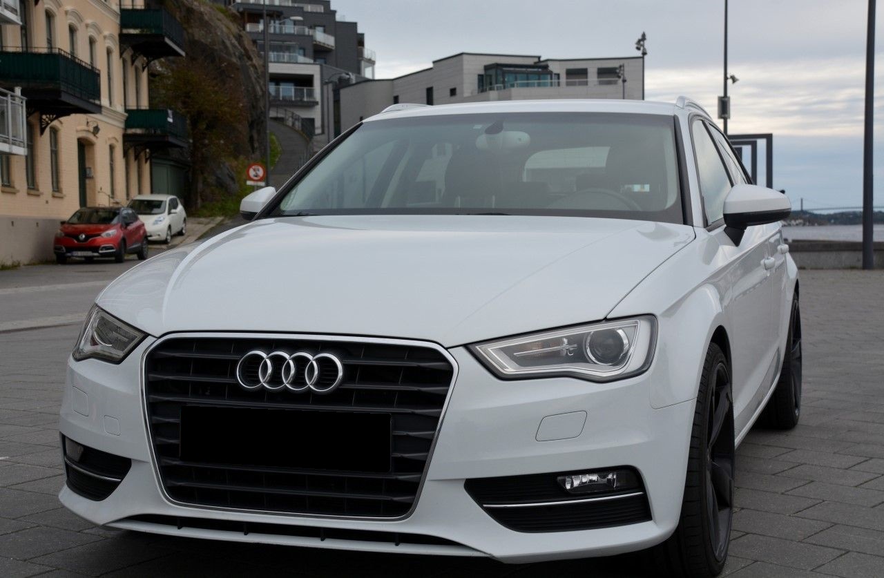 Auto occasion Audi A3 Audi A3 Sportback 2,0 TDI 150hk Ambition Blanc