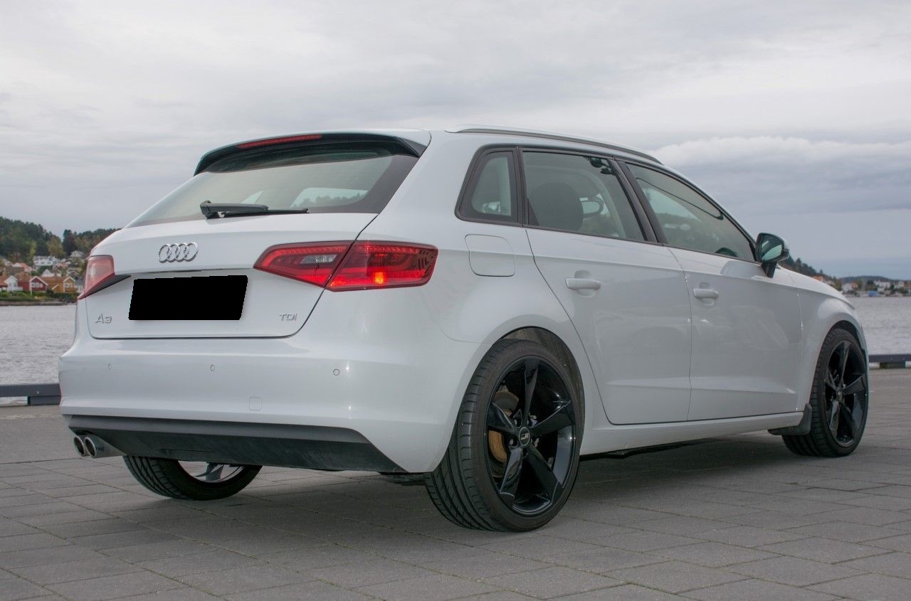 Auto occasion Audi A3 Audi A3 Sportback 2,0 TDI 150hk Ambition Blanc