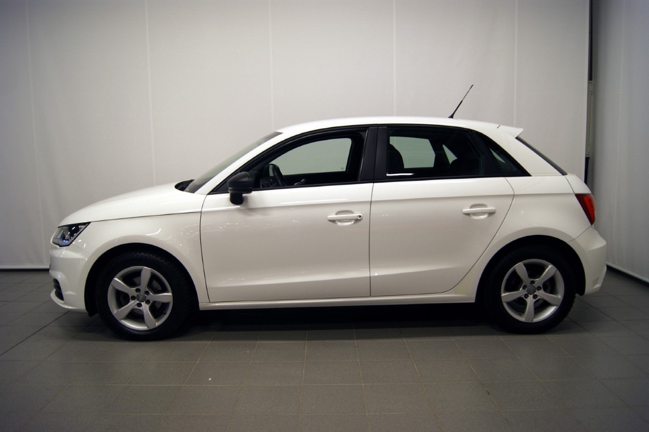 Auto occasion Audi (Audi A1 Sportback diesel Blanc (Audi A1 Sportback diesel Blanc Blanc Obwald